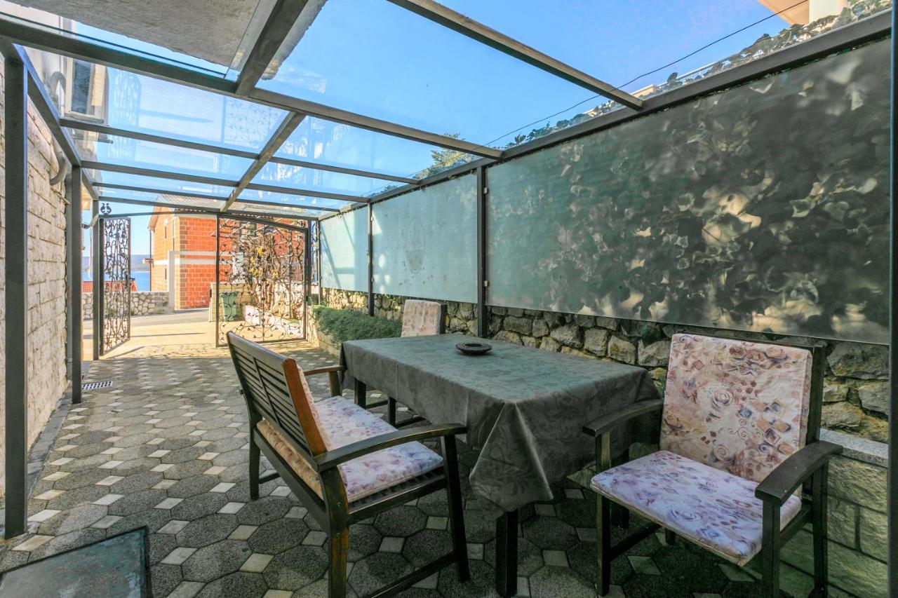 Apartment Eni Selce Exterior foto