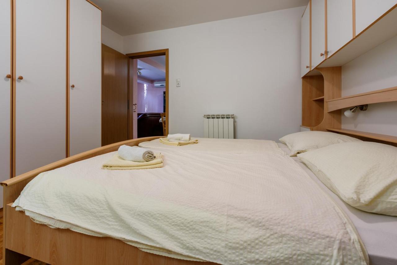 Apartment Eni Selce Exterior foto