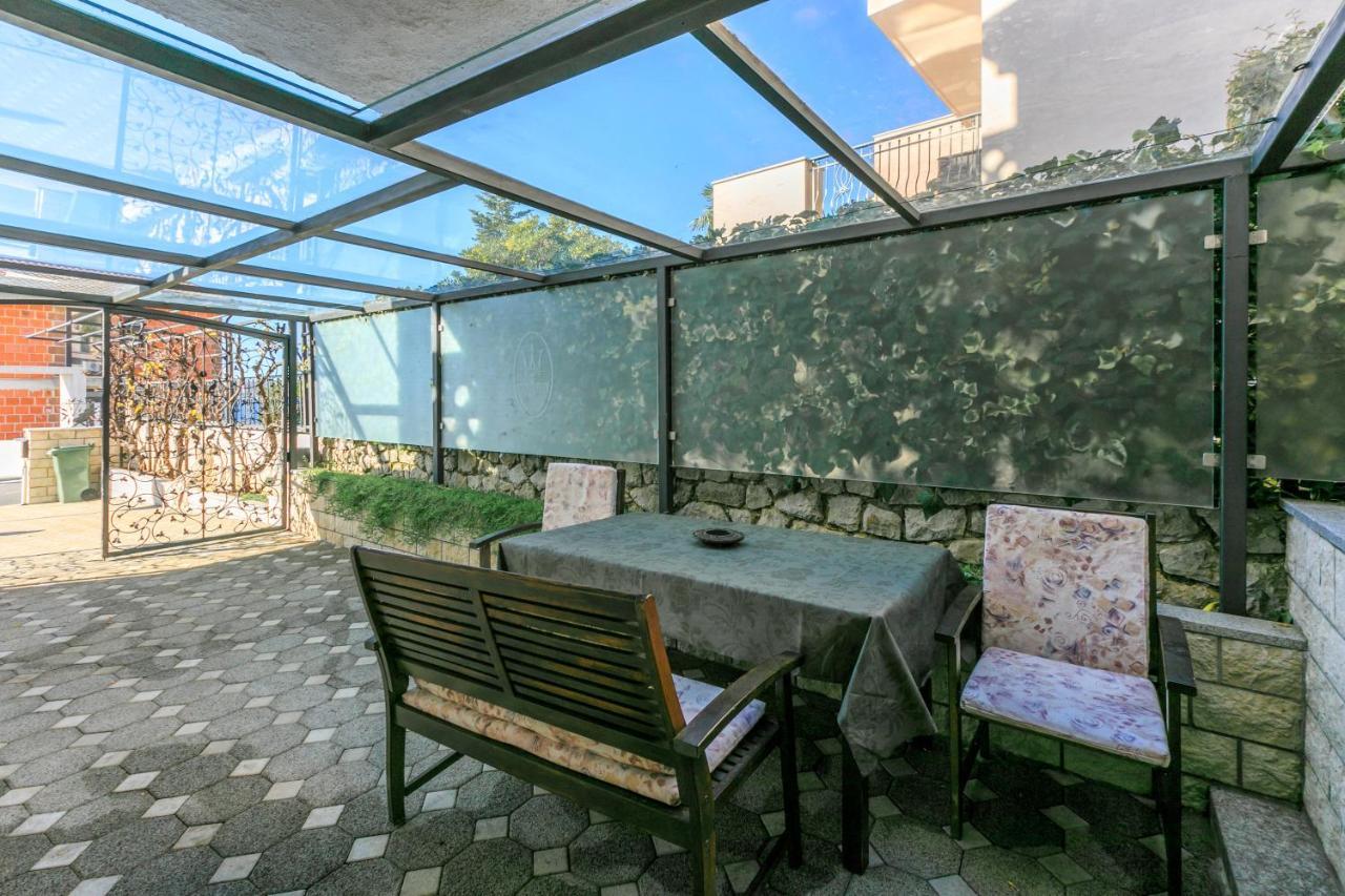Apartment Eni Selce Exterior foto
