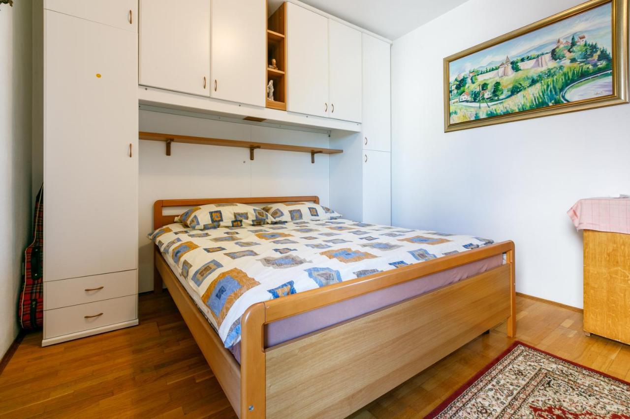 Apartment Eni Selce Exterior foto