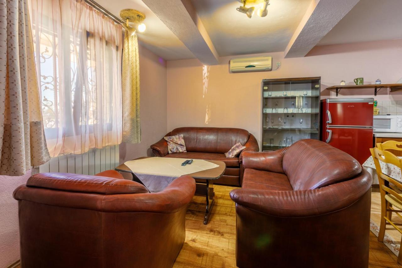 Apartment Eni Selce Exterior foto